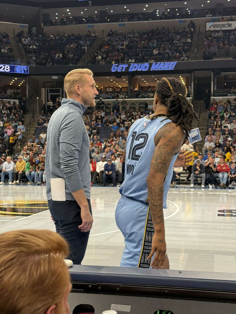 Lang Whitaker tweet media