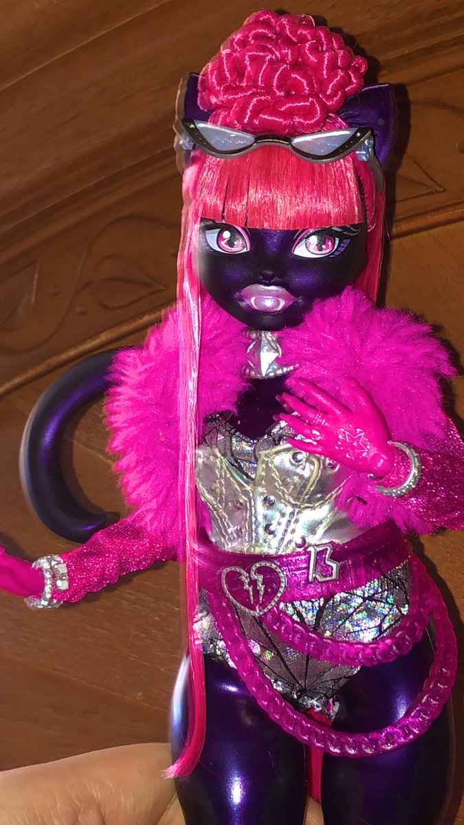 well chyes my pop-star princess