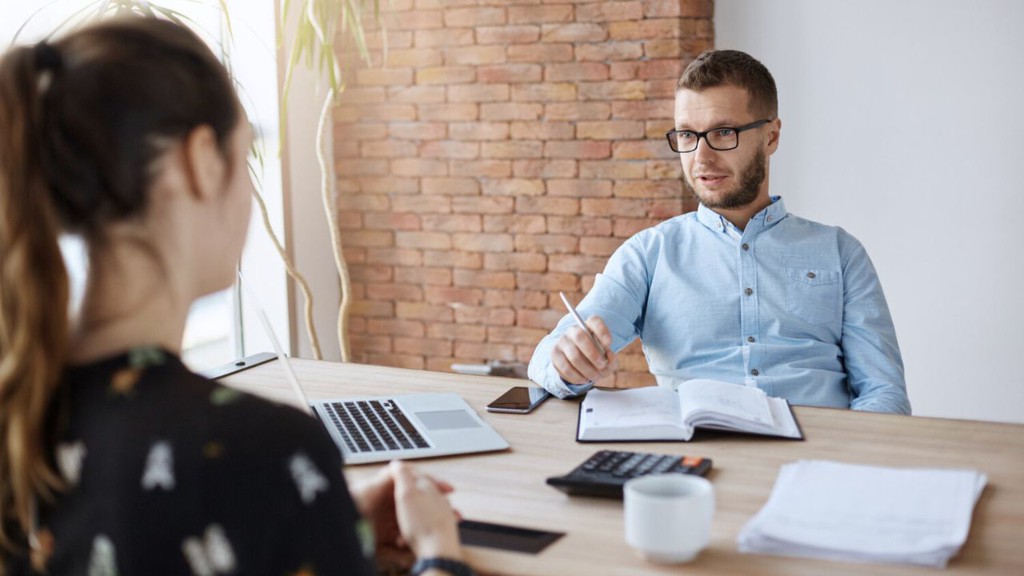 Many job seekers assume their resume is the problem when they don't land any interviews, but the truth is often more complex. 

lttr.ai/AkvYX

#JobSearch #JobSeeker #JobMarket #Resume #CV