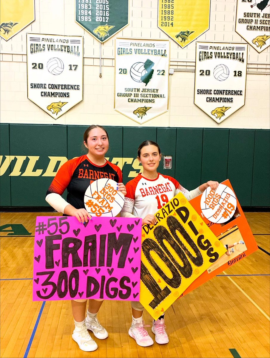 coach_dancisin's tweet photo. Our last game of the season still ended on a positive note for many reasons! Annabella with over 300 career digs, Brooke with over 1,000 career digs! Ally and Hailey had an amazing game with so much to be proud of leaving HUGE shoes to fill next season 🩷 BEST team ever! https://t.co/ceOcX7Ue1P