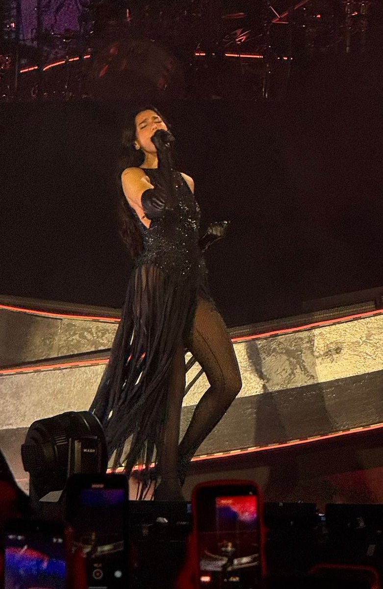 Dua Lipa Brasil tweet media