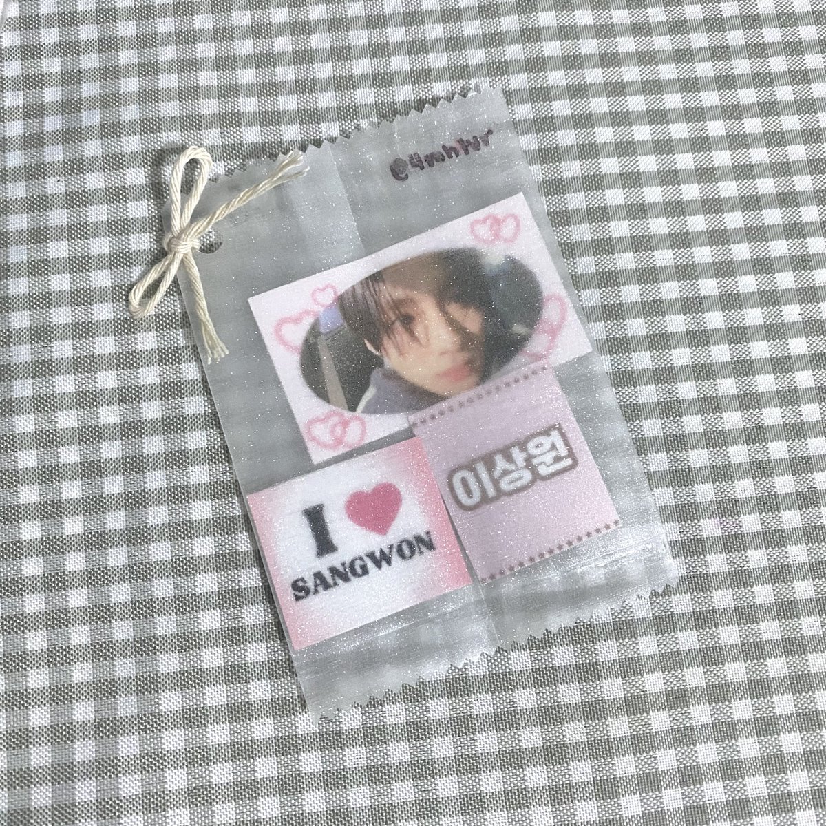 4mhlvr's tweet photo. hello will give sangwon sticker packs at #AlwaysWithLEOWON cse 💗see you all later !

𐙚  limited qty. 1:1 only
𐙚  open for trades (dm me)
𐙚  just approach me and say hi ^_^

#FromLEOWONWithLove https://t.co/Qu1q3tKqwL