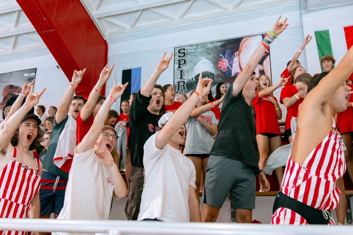 PackAthletics's tweet image. Fans in the stand. Fans in the pool. Raleigh Rumble = unreal. 🔥