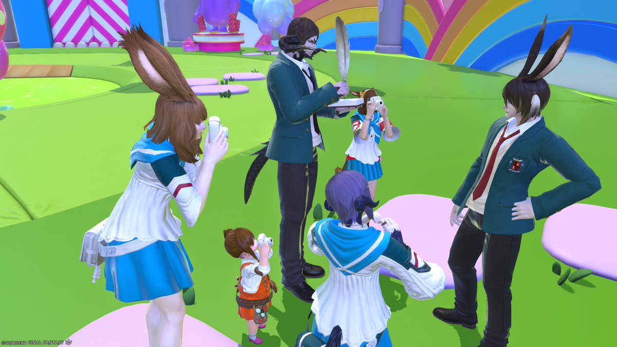 key_gungnir's tweet photo. ハルヒコスした #MIRACOS メンとフォールガイズ行ったらメンズ陣事故多発してて面白すぎた😂😂
私ちゃんぴおんになったのに優勝したのは古泉くんでしたなんで?顔面偏差値?( ⍨ ) .。o
景品でしゃいしゃにコスモボード貰ったのでキョンくんと練習した🛹 https://t.co/tBAUAFkjcX