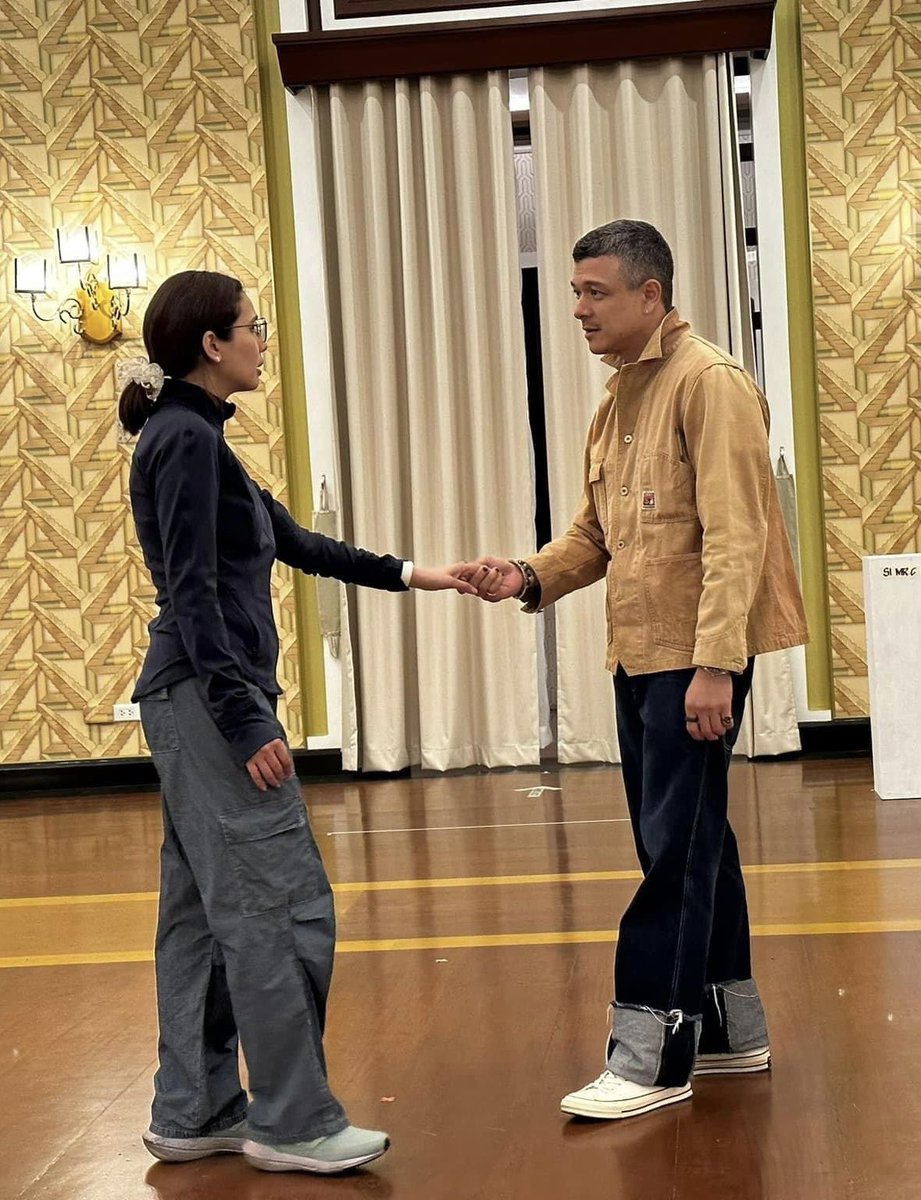 the chemistry between karylle and jericho rosales needs to be studied🧎🏻‍♀️‍➡️