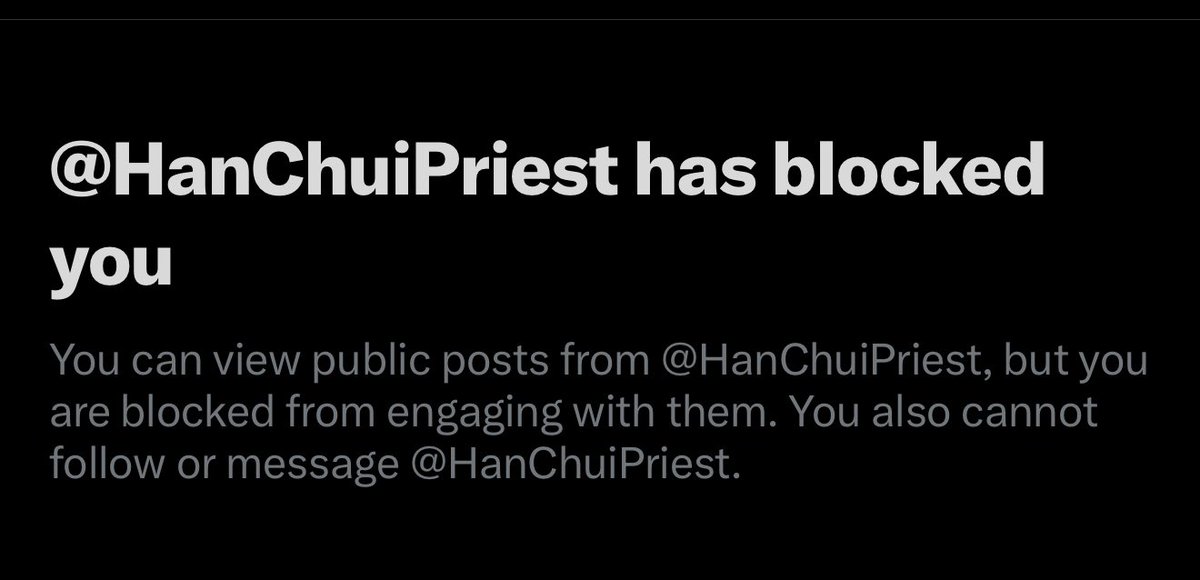 A mi este hermano sacerdote me bloqueó simplemente por decir “María Corredentora; ruega por nosotros”. ¿Es eso para ti un insulto padre? 

Dios te bendiga y la Virgen CORREDENTORA te cubra con su manto maternal. Tomo tu bloqueo como una medalla de honor.