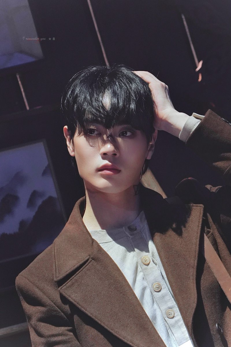 ChaseAMirageH's tweet image. 힘든 이야기를 쓰면 힘든 사람 하나가 줄어
아픈 이야기를 쓰면 아픈 사람 하나가 줄어

-
김지온 • 빵야
20251107 빵야 : 성남