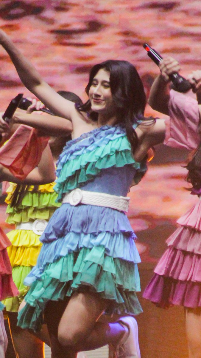RiseInFrames's tweet photo. Jangan lupa hari ini ada VC bersama cece @SW_RaishaJKT48 😍😍
Kalian ada di sesi berapa guys??
#RiseInFrames https://t.co/W85ZjoY8jR
