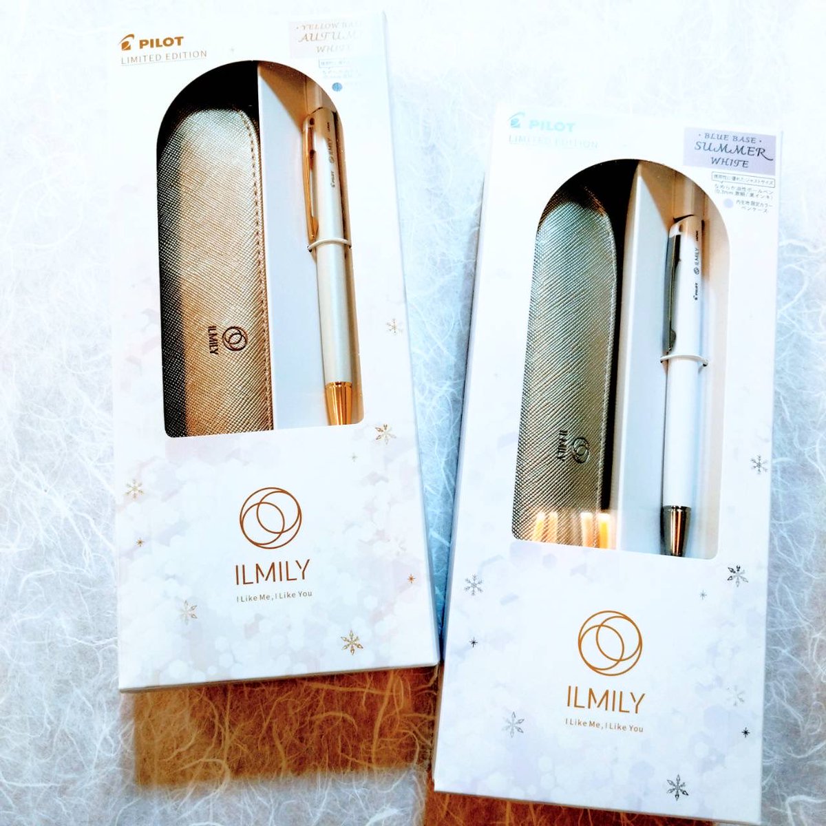 kawashima_st's tweet photo. クリスマスプレゼントにぴったりなホワイトカラーのパイロット、ILMLYが発売されました！
パーソナルカラーに合わせた淡く色づいた4色展開、本体はパール加工と微細なラメが上品な印象を与えます。
イルミリーシリーズは手元から『なりたい私』『見せたい私』を演出する文具シリーズ！ https://t.co/ohcQNmRwji