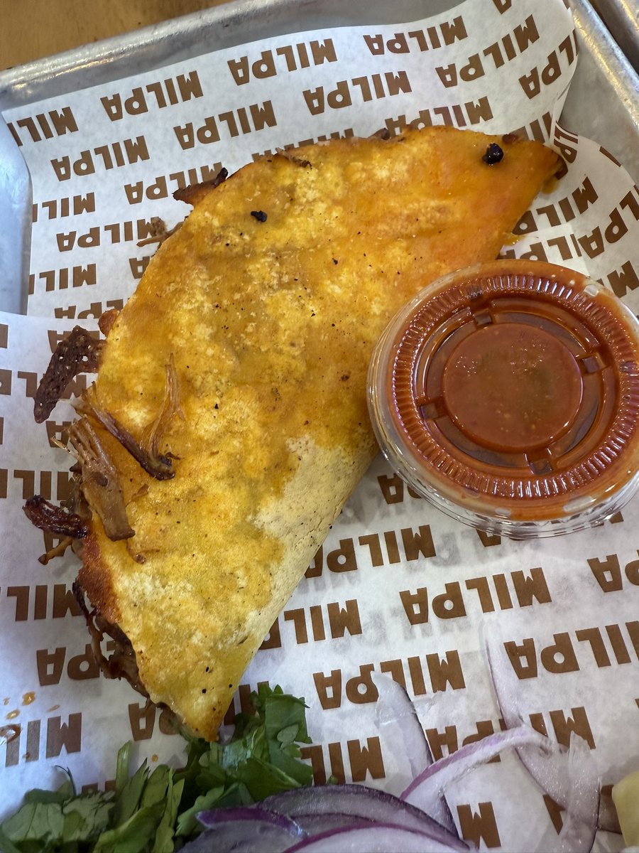eatinglasvegas's tweet photo. Are these the best tacos in #LasVegas?
If not, they’re certainly in the Top 5.
Here more about them on this week’s @EatTalkRepeat, which dropped today.
#MILPA 🌮🌮🌮🌮 https://t.co/bWe178whJG