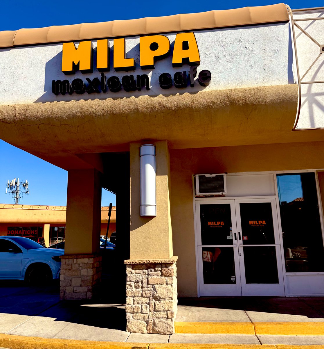 eatinglasvegas's tweet photo. Are these the best tacos in #LasVegas?
If not, they’re certainly in the Top 5.
Here more about them on this week’s @EatTalkRepeat, which dropped today.
#MILPA 🌮🌮🌮🌮 https://t.co/bWe178whJG