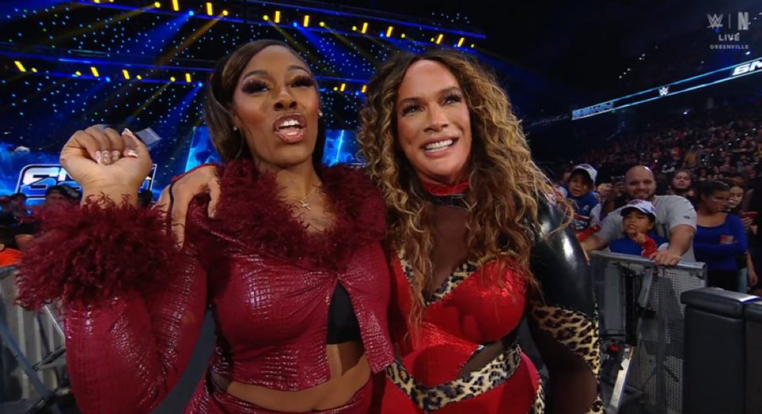 WrestleOps's tweet photo. Lash Legend has arrived on SmackDown and aligns with Nia Jax. https://t.co/uCIo2jVWib