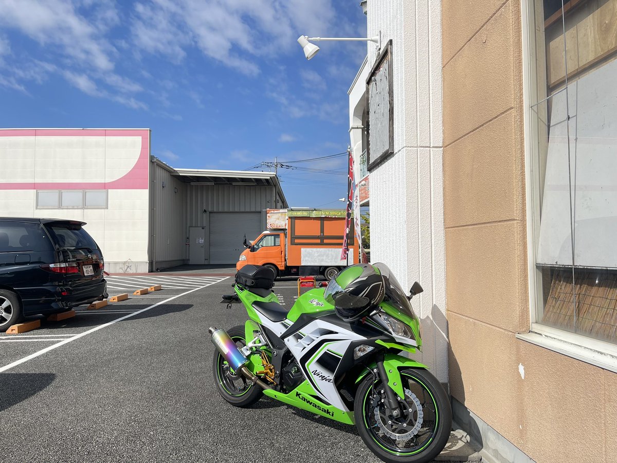 バロンハシゴしてからラーメン〜
なんか先週も来たような……?