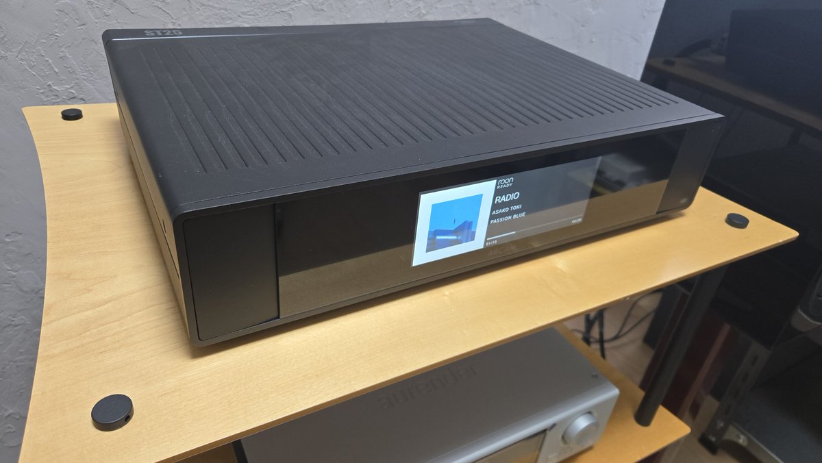 OnsiteAudio_sk's tweet photo. ARCAM ST25の動画を撮影しています。Aurender A1000とも聴き比べましたが、価格差なりの部分はありますが、比肩する部分も多く素晴らしい製品です。
いつも思いますがARCAMはプロモーションが勿体なさすぎる！こんなに良い製品なのに！全然話題にならない！動画で魅力を伝えられるよう頑張ります。 https://t.co/BUFfxGXXk7