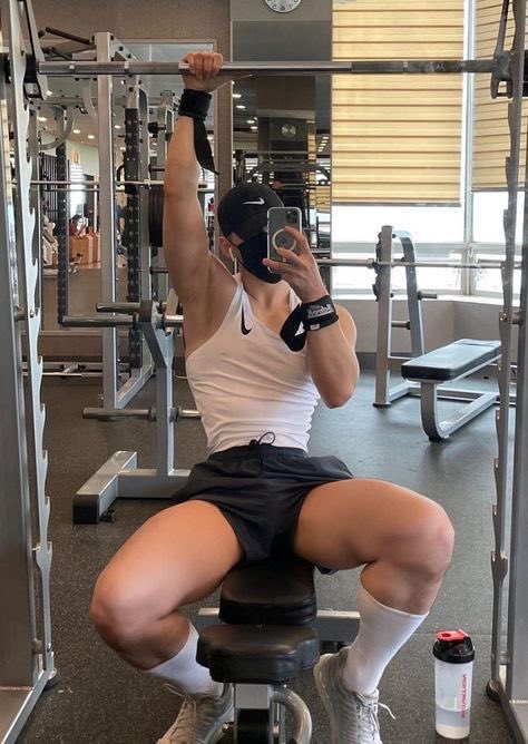 _TXPGUN's tweet image. happy Friday losers !!