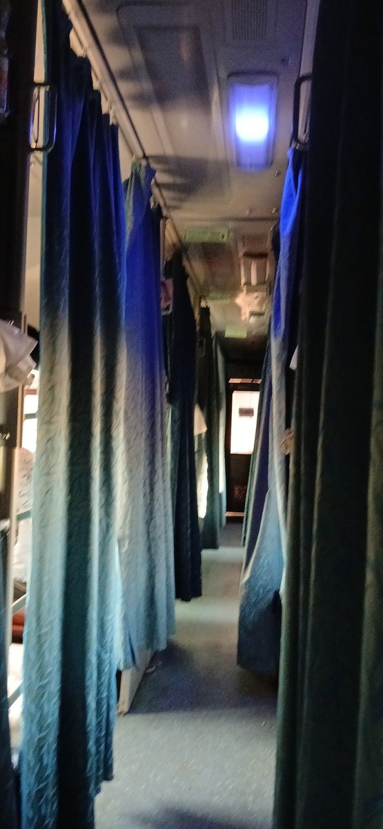 Arunangsu's tweet photo. @IRCTCofficial Travelling by #DurontoExpress premium train from #HWH-#CSMT in AC2Tier after a long time. Surprised to see the railway services haven't improved. Foods are awfully bad. Menu is below standards. Train running late almost four hours. @RailMinIndia @eCateringIRCTC https://t.co/ncST7NYjUb
