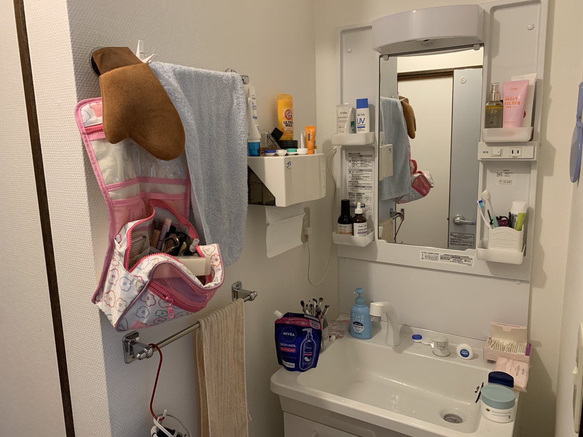 marauisxx's tweet image. Guest house otto 
:  เหมือนในรูปเลยค่ะ 100% มีพื้นที่ใช้งานเยอะ ครัวคือเต็มระบบมีทุกอย่าง ใครที่ชอบเข้าซุปเปอร์ซื้อของเข้าที่พักมาทำอาหารเย็นกินเองคือเลิฟ เหมาะกับคนที่ไม่ชอบนอนในเมืองที่พักอยู่แถว JR sakaishi  
เตียงนุ่มนอนสบายมากก สะอาดสุดๆคุณ otto เขาดูแลดีด้วยค่ะ