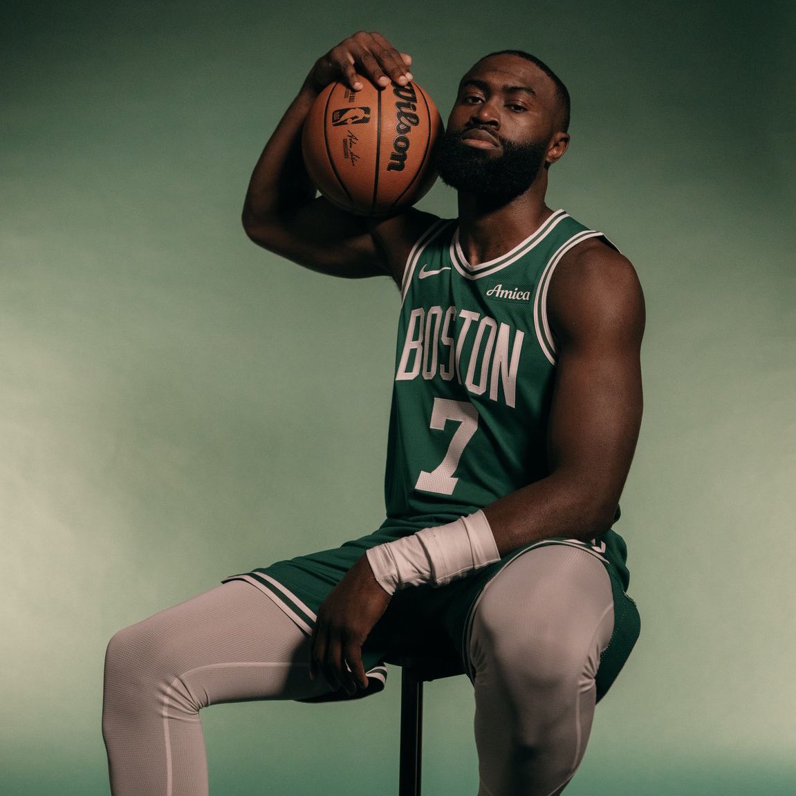 CelticsUnite18's tweet photo. 5 30+ point games in the last 10 days

Averaging 28/4/4 on 53/39/80 splits

Jaylen Brown is doing all he can. 🫡 https://t.co/oqQOapvV3s