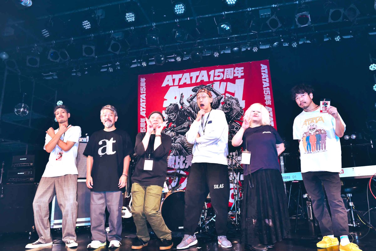 Nabeckhamsenpai's tweet photo. 改めて。新宿にあった頃から（終演後のあの階段🤪）沢山の来日アーティストを観たリキッドルームでワンマンライブが出来て良かったです。そのアーティスト達と肩を並べる事が出来ました。5年後の20周年は多分やれると思います。場所は新代田FEVERで。俺達を育ててくれた故郷で成人を祝おうと思います🏠 https://t.co/Nu6S9MAJo5