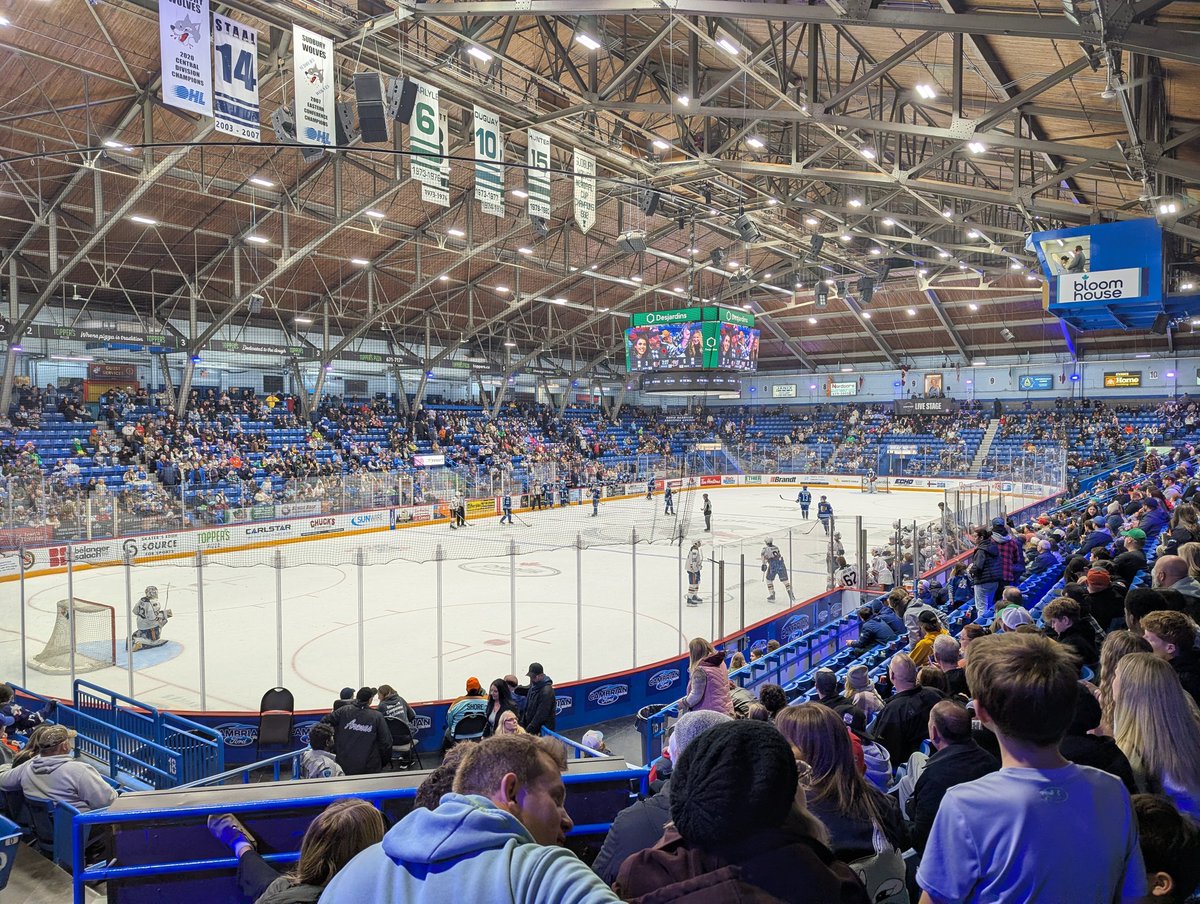 staples1311's tweet image. Gotta love when @Kash_Aitcheson and the Colts put on a show in Sudbury. #GoColtsGo