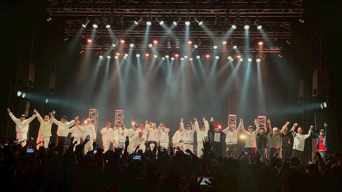 01uganda's tweet image. 