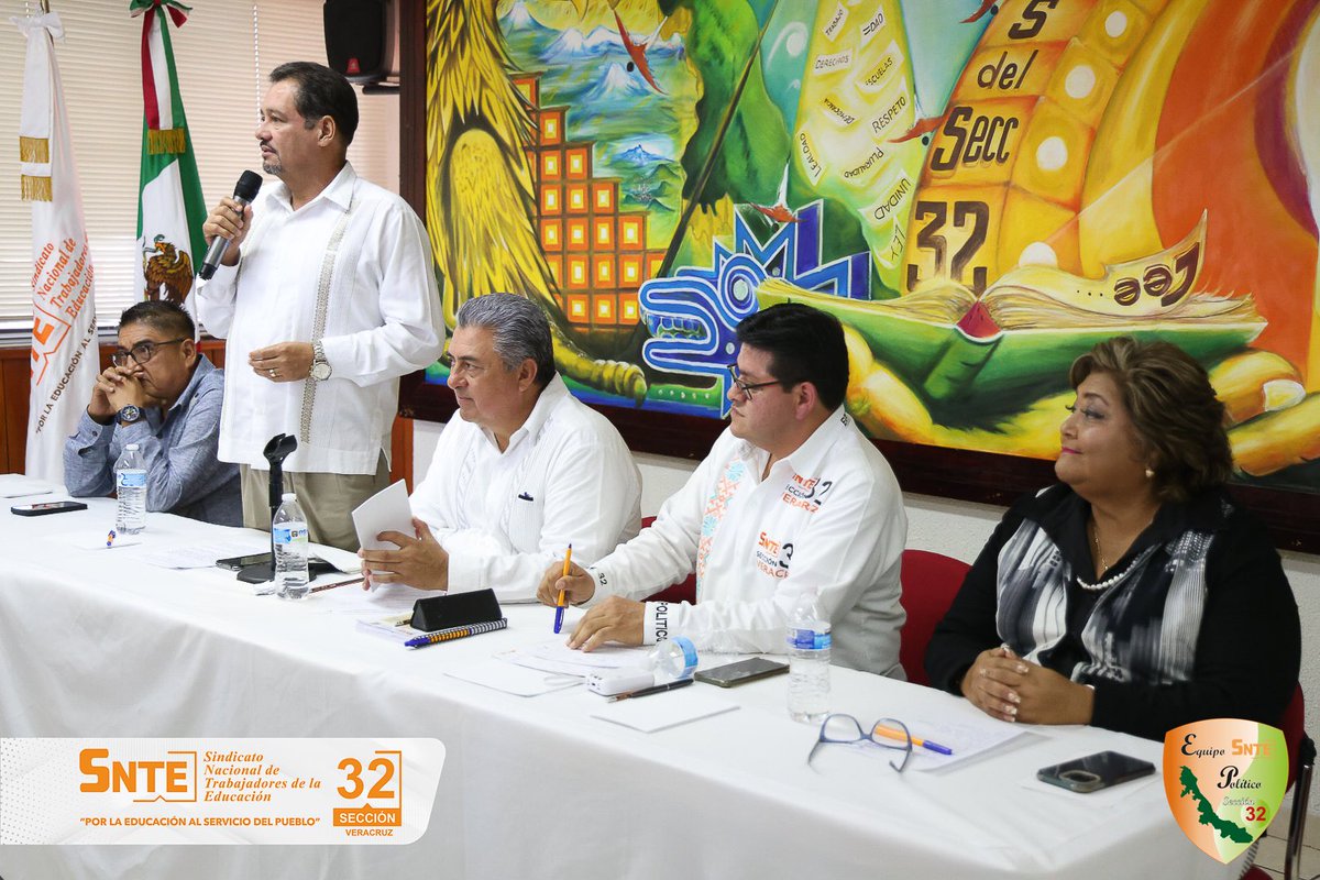snteseccion32's tweet photo. Con el compromiso permanente que distingue al magisterio veracruzano, este viernes se desarrolló una jornada de gran actividad sindical en la Sección 32 del SNTE, demostrando la vocación de servicio… https://t.co/h0uanCNKDw

#SNTE32 #EquipoPolítico https://t.co/2PZOufv5DM