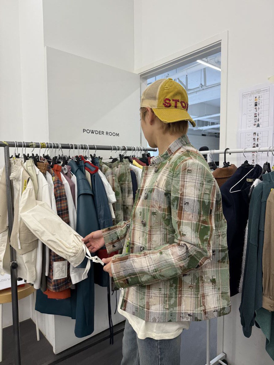 courtskaggs's tweet image. Le sigh….