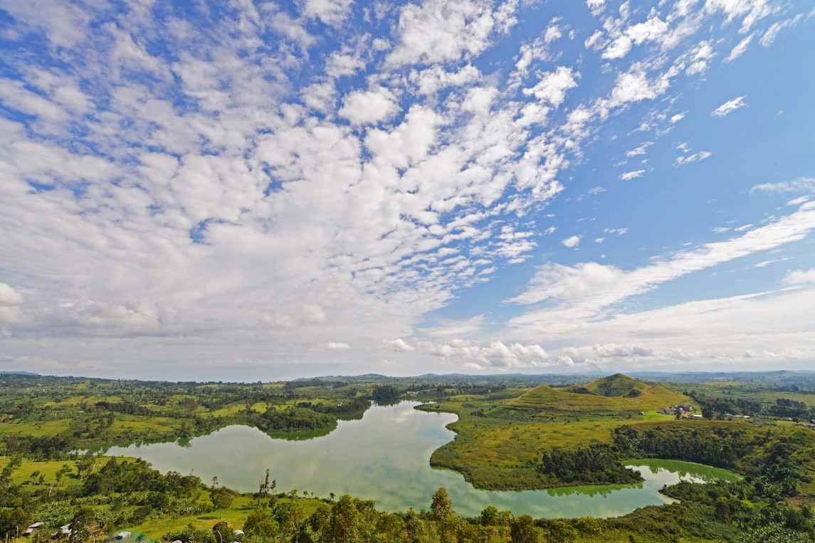 Visit_UG's tweet photo. CLASSIC 18 DAYS CHRISTMAS/NEW YEARS HOLIDAY SAFARI ITINERARY:

18 Days, 17 Nights in the Wild, for departure dates, costs and itinerary, kindly visit us at https://t.co/iEZeMD2UA2 

Email: cs@visiteuganda.com or +256-755-200004/778307060

#ExploreUganda #VisitUganda https://t.co/2Z2edKOW85