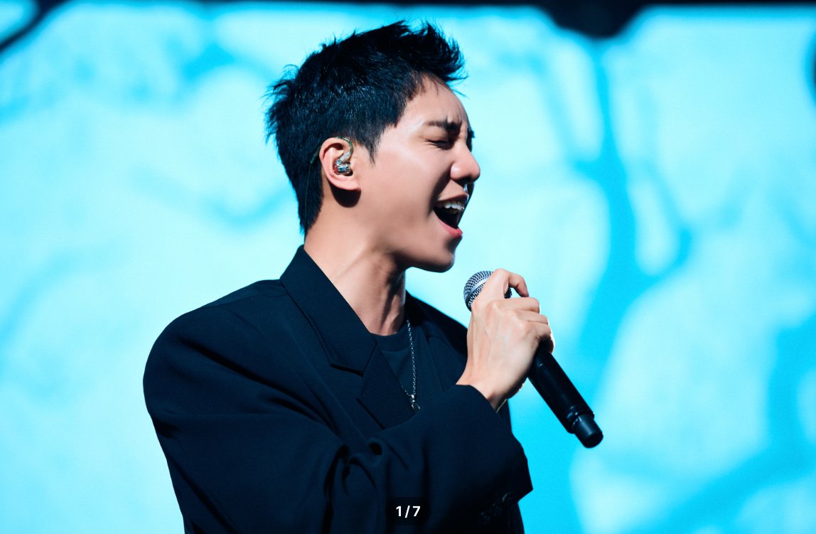 LeeSeunggi reveals DS tracklist, writing and composing all songs. (출처 : 네이버 연예) naver.me/5XpVgT6n 

"I'm By Your Side,"  a rock-based song that combines powerful band sounds 

"Goodbye" a ballad that captures delicate emotions over a lyrical guitar melody

#이승기