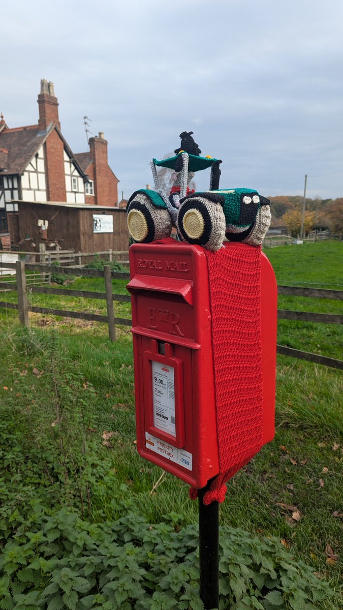 MrSimonPotts's tweet image. Calke Derbyshire  🚜 🐭 

#PostboxSaturday