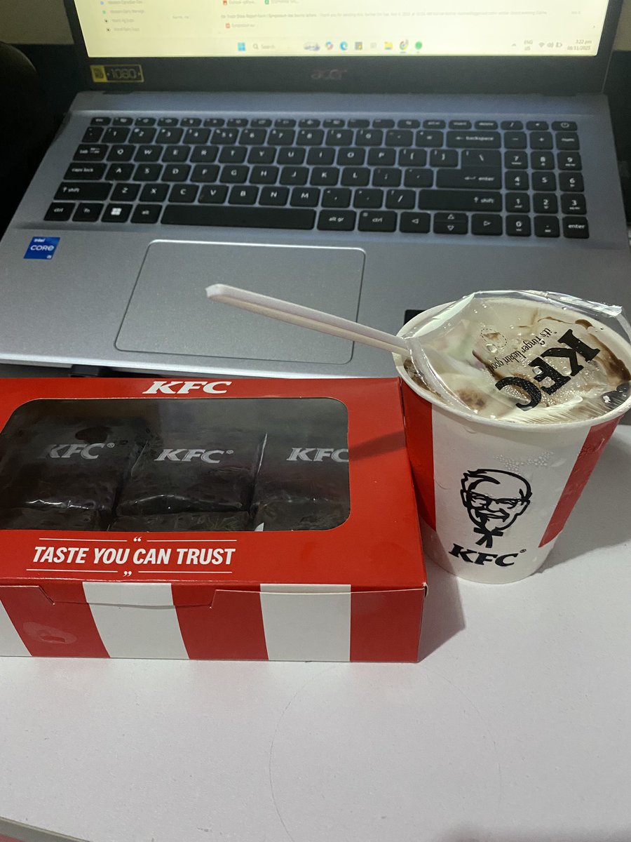 bestillmfc's tweet photo. Ok, pwede ta mag breakdown kadali kay na tog ang palangga ni mommy. Kailangan jolly na again pagmata sa palangga 🥰❤️ Kalami ani oy dayon netflix and chill 😋 https://t.co/qEmCXh3Af4