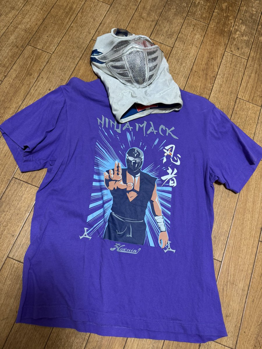 TACK59089236's tweet image. さて…そろそろ聖地に行く準備を…

久し振りだよニンジャマックTシャツ🥷🏻✨
マスクもね。
方舟に帰ってきてくれてありがとう！
#noah_ghc
#NinjaMack
#noah_goods
#njrGP