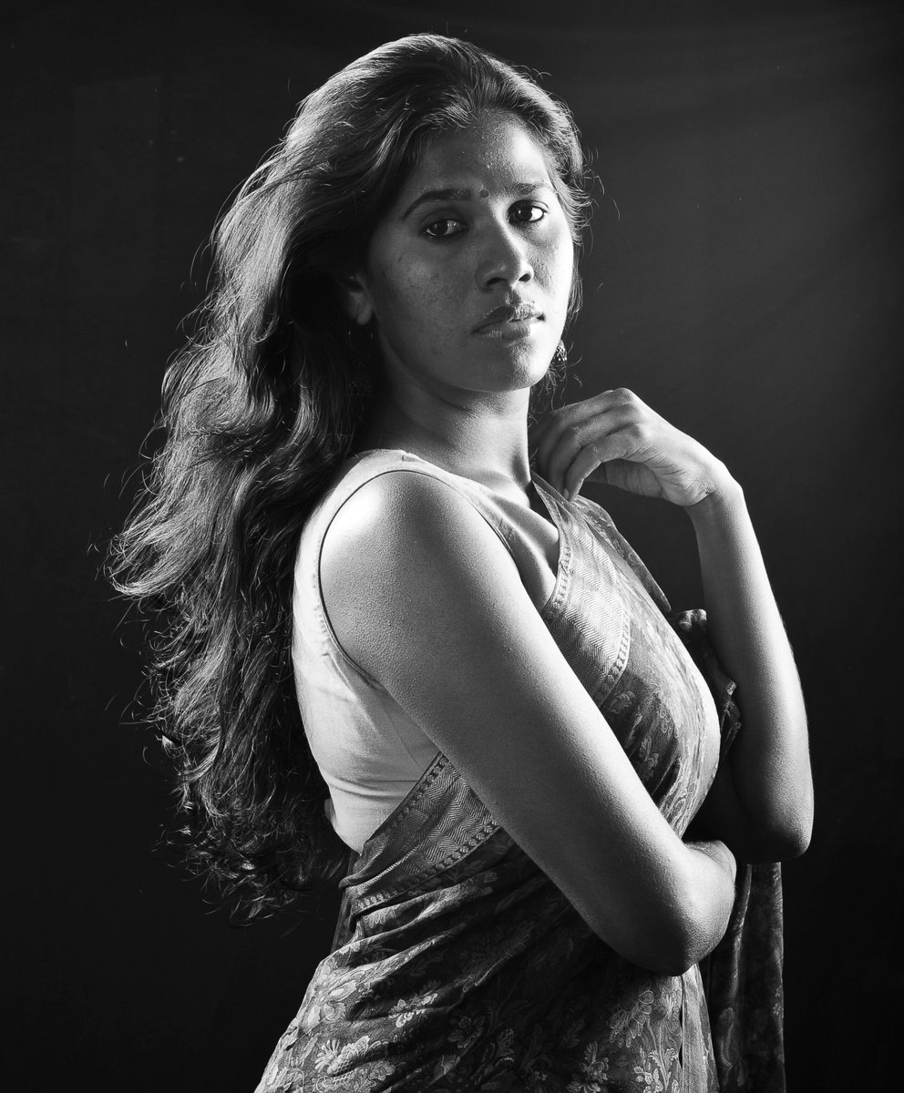 As <a href="/SemmalarAnnam/">Semmalar Annam</a>'s #Mayilaa gears up for its screening at <a href="/IFFR/">IFFR</a>, had a chat with the actress about her debut directorial and she calls it a 'dream-come- true moment' <a href="/officialneelam/">Neelam Productions</a> <a href="/NewtonCinema/">Newton Cinema</a> 

indulgexpress.com/entertainment/…