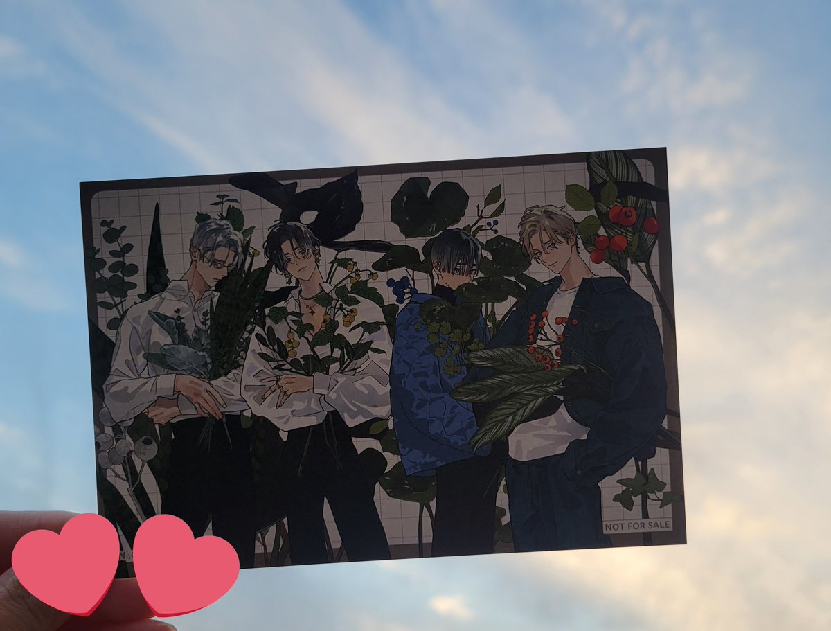 AGFでグッズ無事にGET出来た😍💕
特典も素敵✨帰ったら開封してゆっくり眺めます(​ *´꒳`*​)
 #野白ぐり 先生
 #金銀ささめくひみつは夜
 #恋心開発実況