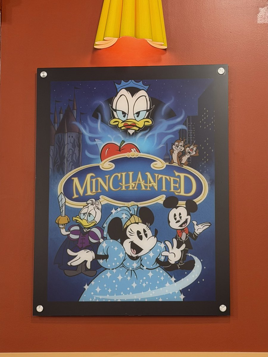 sanun___01's tweet image. オールスタームービーのフードコートにあったパロディポスターたちが大変よかった🪄︎︎◝✩    #wdw  #AllStarMoviesResort