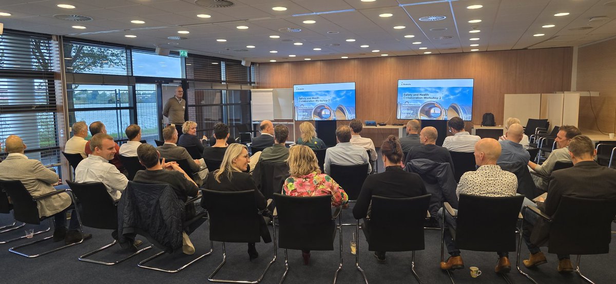 A great couple of days in the Netherlands with <a href="/BoskalisNL/">Boskalis Nederland</a>. Glenn presenting to hundreds of people including a global livestream &amp; As working with the global audit team on Safety DNA. A huge thx to all those who facilitated these sessions.
#safetyleadership #makingsafetypersonal