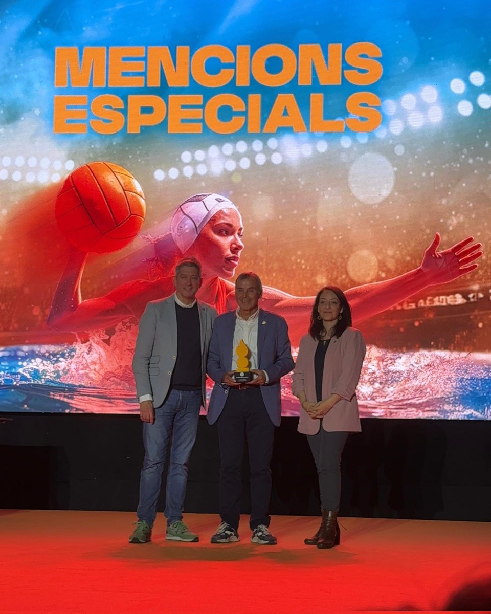 antonigarcia's tweet image. Enhorabona a tots els esportistes i clubs de #LHospitalet premiats i premiades a la Nit de l’Esport!.
 Un orgull per a la nostra ciutat i un exemple de dedicació, esforç i passió.
 Moltes felicitats per la menció especial a dos amics que ho han donat tot per l’esport de la…