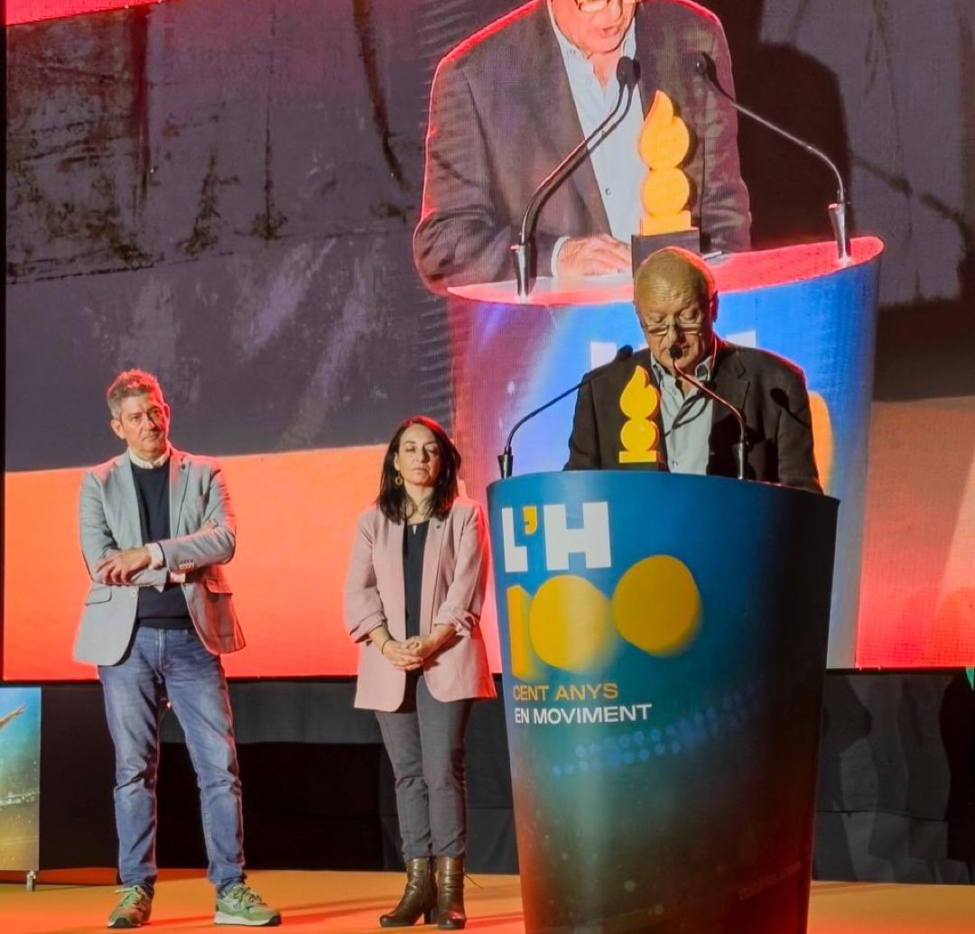 antonigarcia's tweet image. Enhorabona a tots els esportistes i clubs de #LHospitalet premiats i premiades a la Nit de l’Esport!.
 Un orgull per a la nostra ciutat i un exemple de dedicació, esforç i passió.
 Moltes felicitats per la menció especial a dos amics que ho han donat tot per l’esport de la…