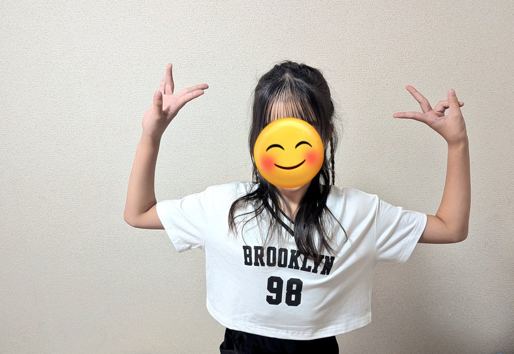 nanasinguru's tweet image. 先日近所の小学校のお祭りでダンスしてきましたー！
可愛いーかっこいいー✨

最近寒すぎますね🥹