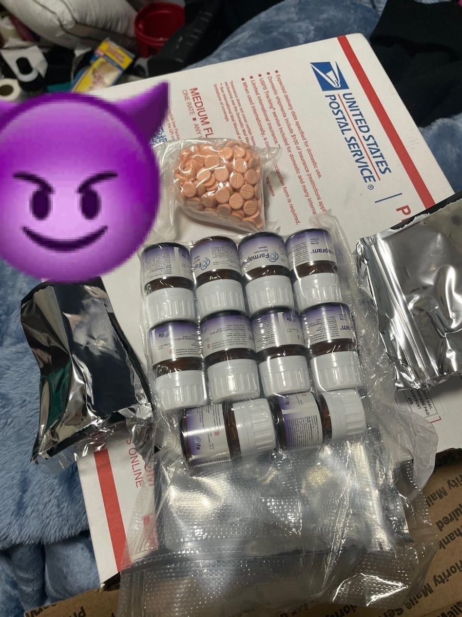 RuStrvmp's tweet image. #USA #Europe #paris GUYS WE GET AN EXTRA HOUR TO DO DRUGS TONIGHT TAP IN VIA LINK 👇

t.me/+RbiJE2awI003M…