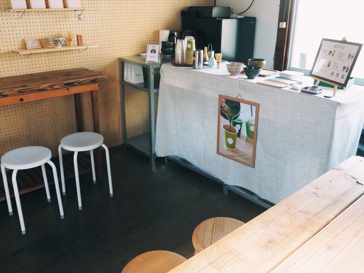 こんな素敵な場所でお抹茶を点てることができて幸せです。最初は屋外イベントにしか参加していなかったから、お抹茶茶碗でお抹茶を提供できるのも本当にうれしい。