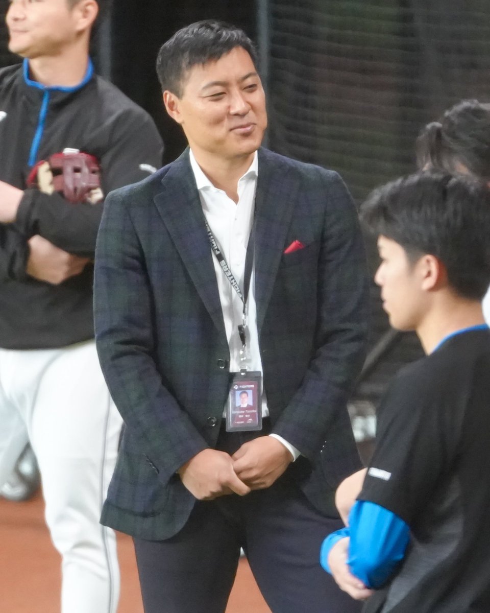 田中賢介バット 日本ハム】田中賢介“道産子バット”で快音 1500安打までM5