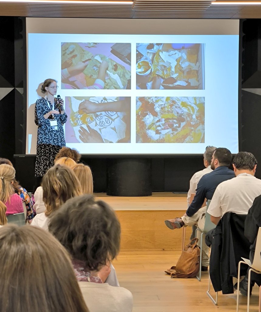 raultoran's tweet image. &apos;You do not need to expend a lot of money for developing creativity processes and activities with students. You can use paper and colours&apos;, explained Katharine Hoare @britishmuseum at @AnatoliaCollege #PULSEARTproject