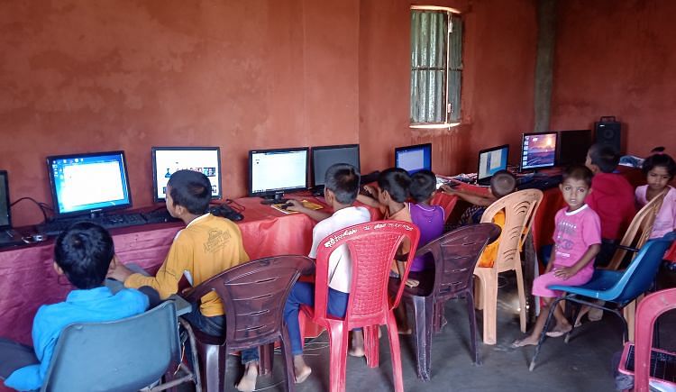 apnipathshala_'s tweet image. The best way to combat e-waste is through reuse, not recycling. Refurbished computers reduce waste, save resources, and provide digital learning to those in need. Give your old PC a second life.

Visit: apnipathshala.org
#ApniPathshala #EWasteSolution #ApnaPC