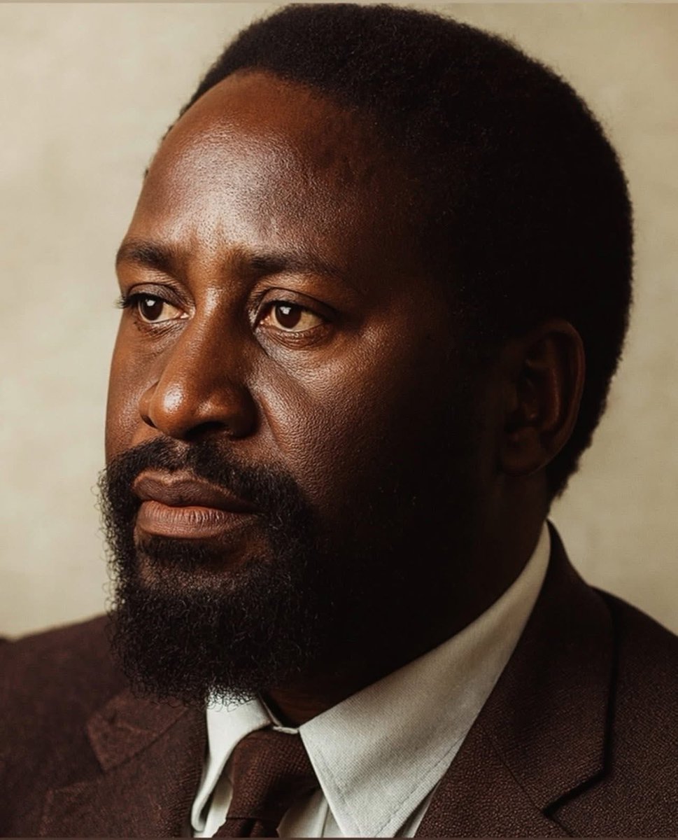 DrManyonyiFRCS's tweet image. #RIPRailaOdinga