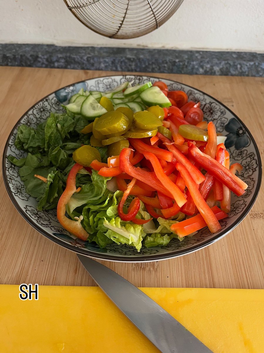 Agent99c's tweet image. Happy Friday leftover green beans stew mixed with beef patties #friday #eatwell #beef #food #foodpics #homecooking #foodgasam #foodlover #foryou