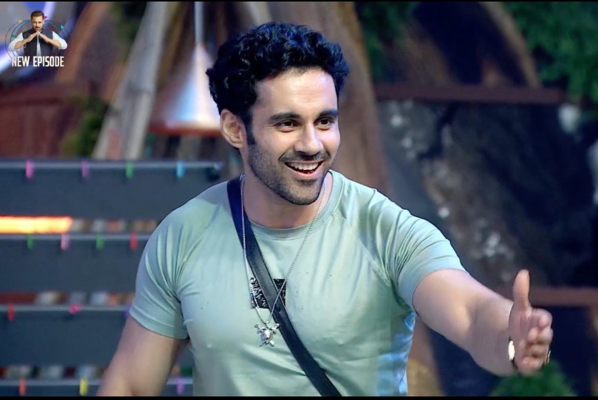 aditikadam0's tweet photo. This season will always be remembered as YOUR season.  @Humarabajaj6 

WE LOVE ABHISHEK BAJAJ

#biggboss19 #AbhishekBajaj https://t.co/xgz6T6XvRB
