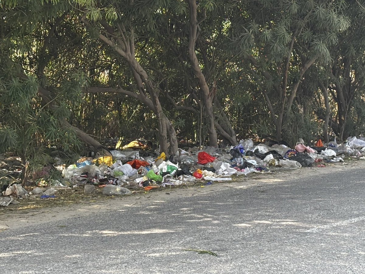 anujg2711's tweet image. @MCManesar @OfficialGMDA From 3 years no action has been taken after multiple complaints @leenadhankhar @MeraGurgaon @MeraGurgaonNews @gurgaon_live @IndiaToday @its_AkankshaG @DEEPAKKAHUJA @NavbharatTimes @sumedhasharma86 @TheSanjivKapoor @Suhelseth @htTweets @BJPCentralMedia