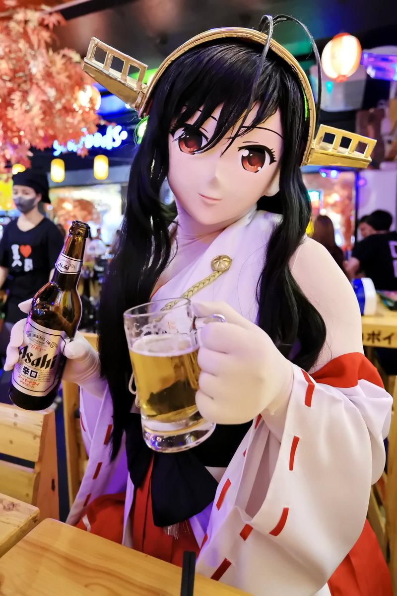 #いい泡の日 🍻

Model : <a href="/horosama/">Mai Makino</a> 
Place : Hakapoi Izakaya
Photo Date : 03/08/2023

#着ぐるみ