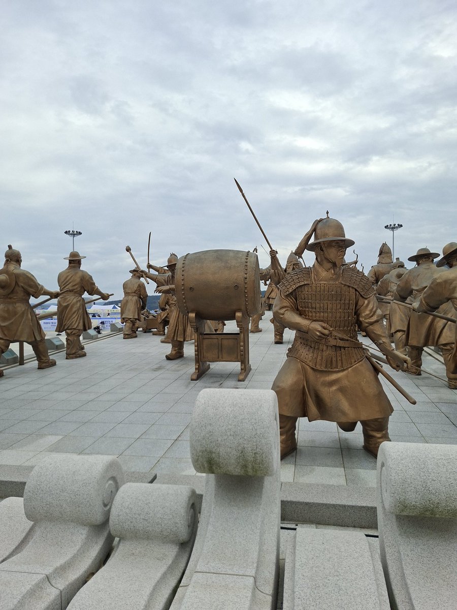 한산대첩광장
#통영애온나 #통영 #김해공항 #통영여행
#한산대첩광장 #통영가볼만한곳